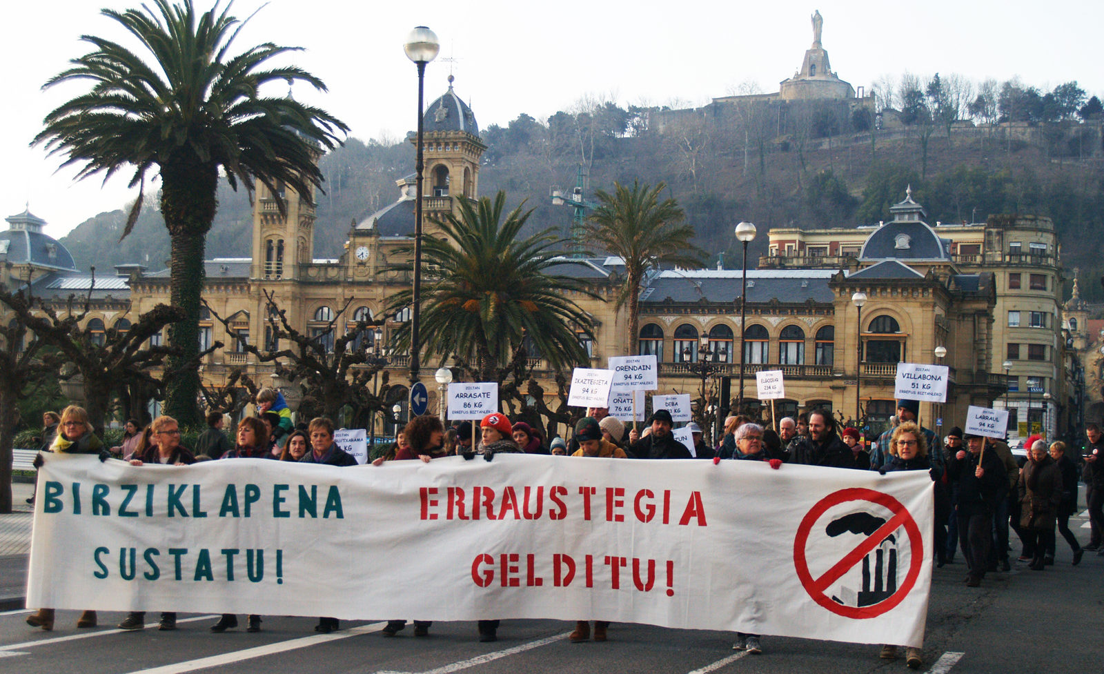 En mayo, llamamiento para movilizarse en toda Gipuzkoa: «¡No a la Incineradora! ¡No en nuestro nombre!»